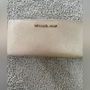 Michael Kors Gold continental wallet